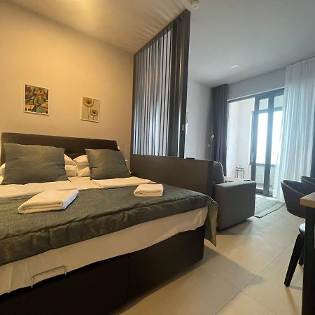 Villa Dinora Makarska Exterior foto